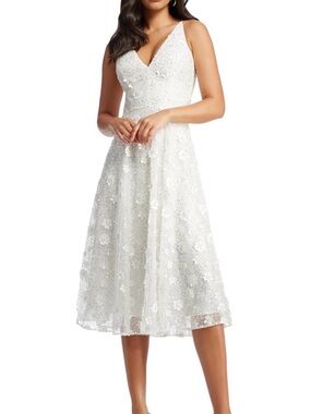 Dress the Population White Floral V-Neck Midi Dress with 3D Appliqué